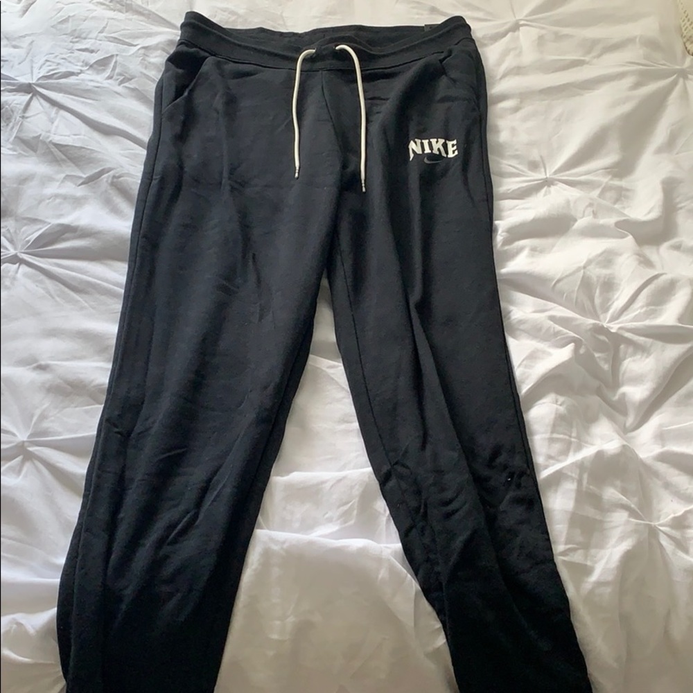 nike joggers